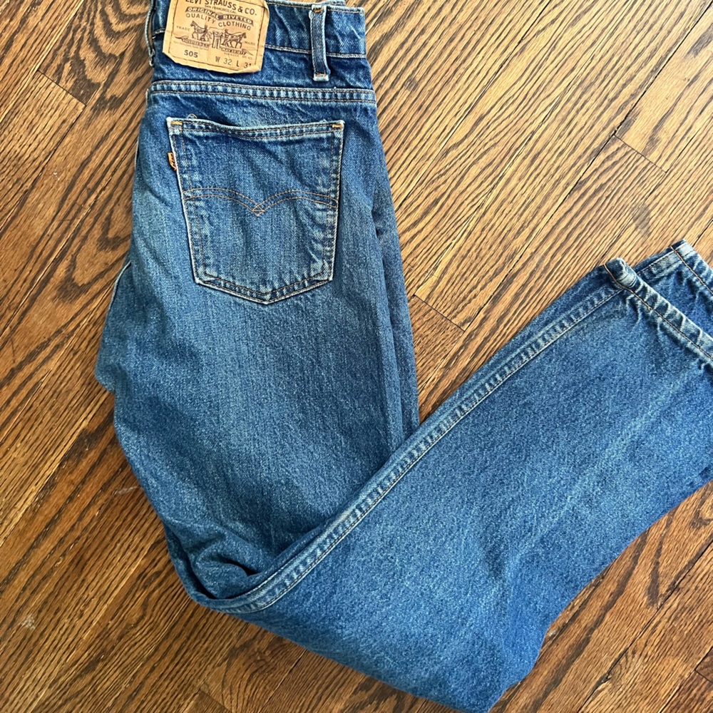 Vintage Levi 505 dark wash